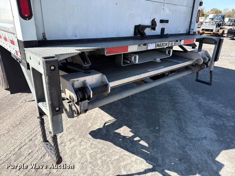 image for item YA5120 2020 Freightliner Business Class M2 box truck