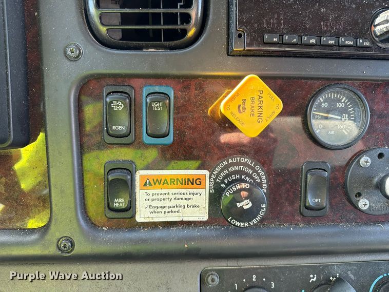 image for item YA5120 2020 Freightliner Business Class M2 box truck