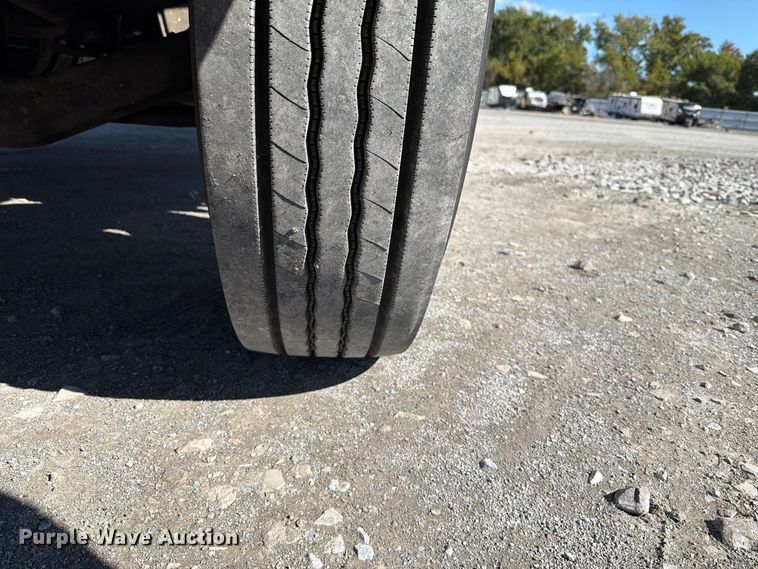image for item YA5120 2020 Freightliner Business Class M2 box truck