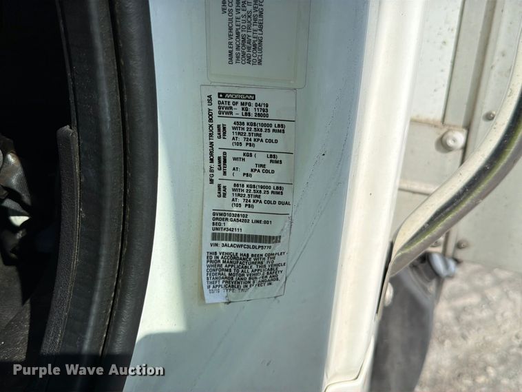 image for item YA5120 2020 Freightliner Business Class M2 box truck