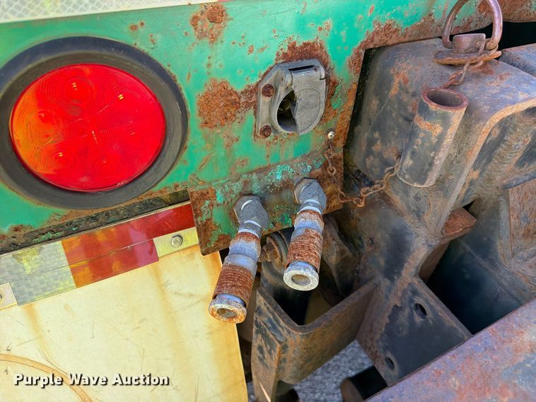 image for item YA5138 2016 International 8600 toter truck