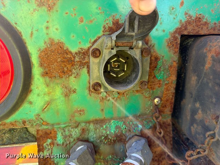 image for item YA5138 2016 International 8600 toter truck