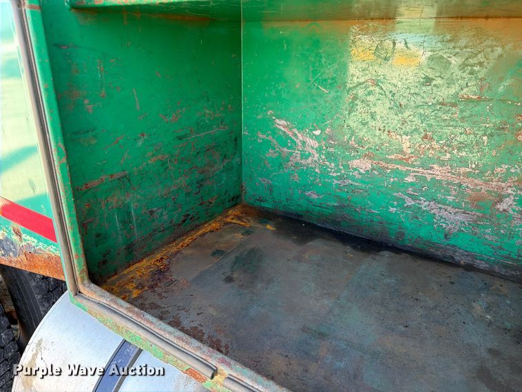 image for item YA5138 2016 International 8600 toter truck