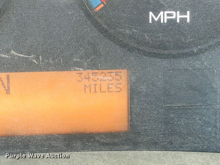 image for item YA5138 2016 International 8600 toter truck