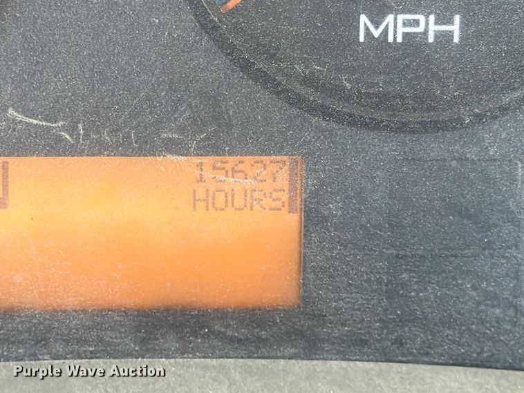 image for item YA5138 2016 International 8600 toter truck