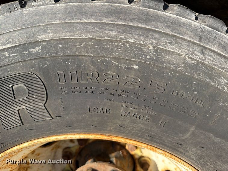 image for item YA5138 2016 International 8600 toter truck