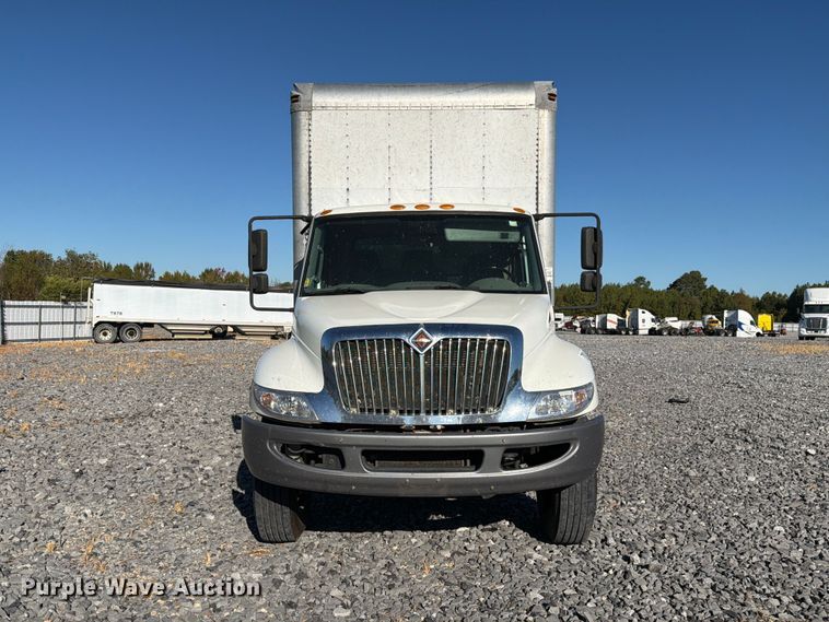 image for item YA5379 2017 International 4300 box truck