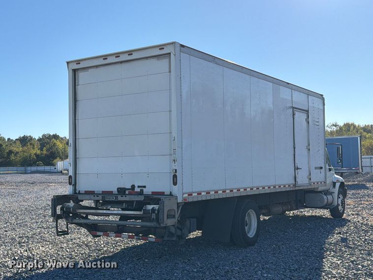 image for item YA5379 2017 International 4300 box truck
