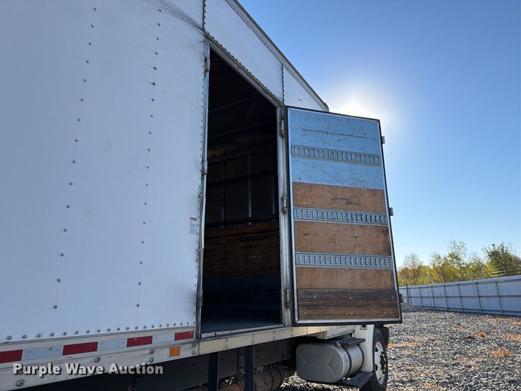 image for item YA5379 2017 International 4300 box truck
