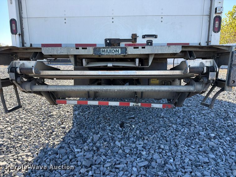 image for item YA5379 2017 International 4300 box truck