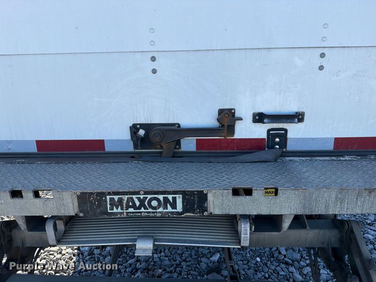 image for item YA5379 2017 International 4300 box truck