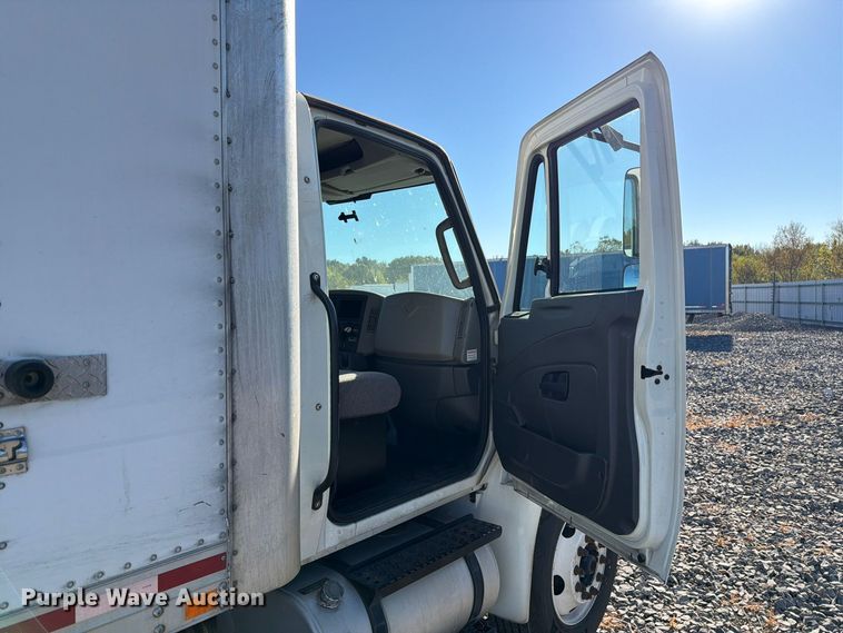 image for item YA5379 2017 International 4300 box truck