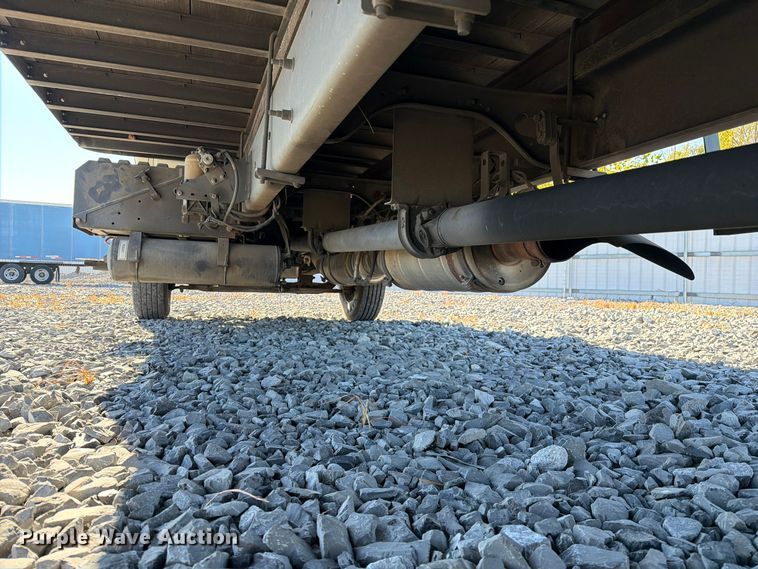 image for item YA5379 2017 International 4300 box truck