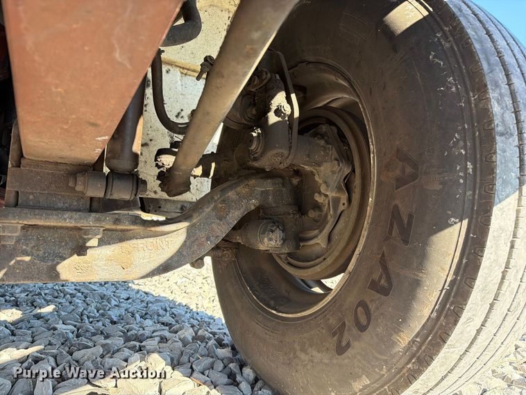 image for item YA5379 2017 International 4300 box truck