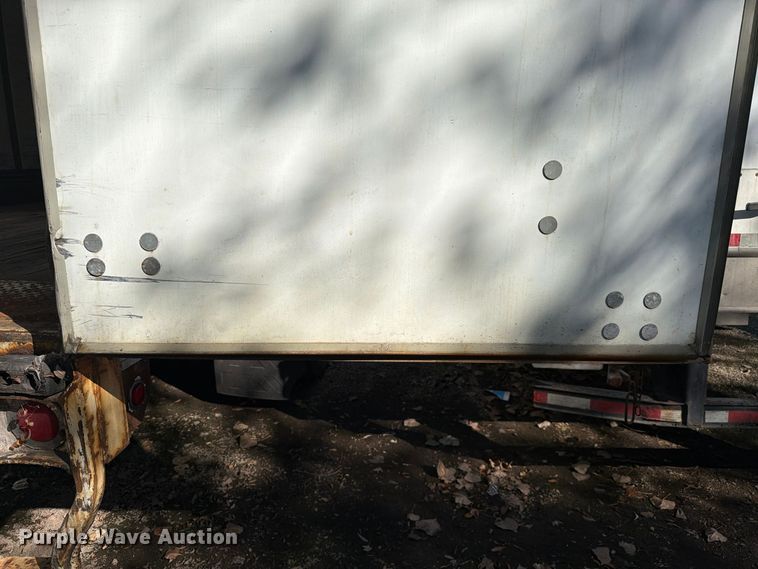 image for item YA5518 2005 Wabash DVCVHPC dry van trailer