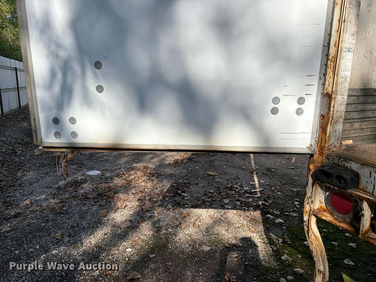 image for item YA5518 2005 Wabash DVCVHPC dry van trailer