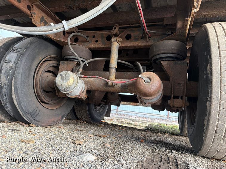 image for item YA5518 2005 Wabash DVCVHPC dry van trailer