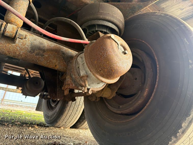 image for item YA5518 2005 Wabash DVCVHPC dry van trailer