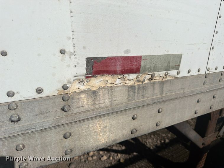 image for item YA5519 2007 Strick Commercial dry van trailer