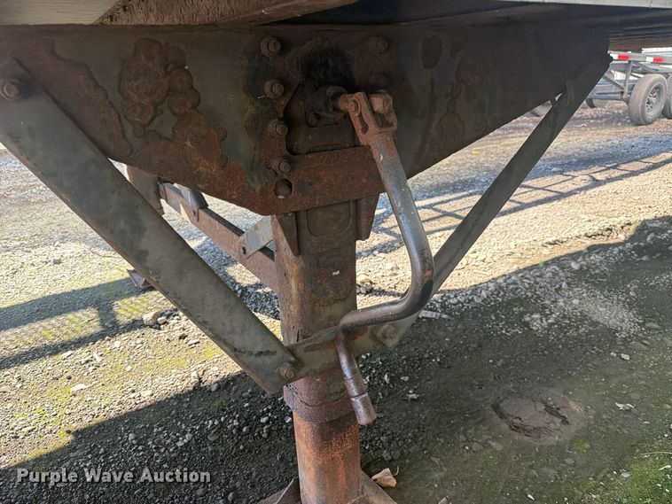 image for item YA5519 2007 Strick Commercial dry van trailer