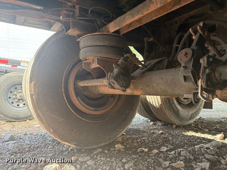 image for item YA5519 2007 Strick Commercial dry van trailer