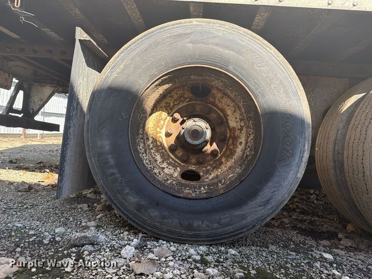 image for item YA5519 2007 Strick Commercial dry van trailer