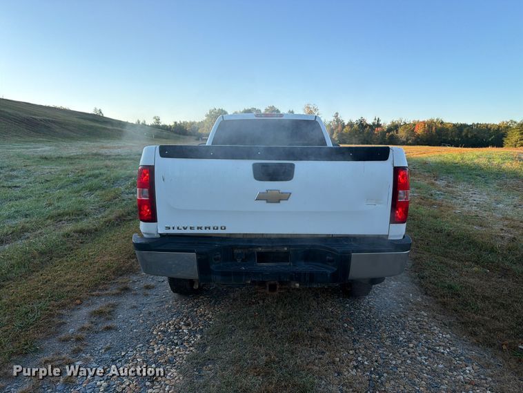 image for item DT2954 2010 Chevrolet Silverado 2500HD pickup truck