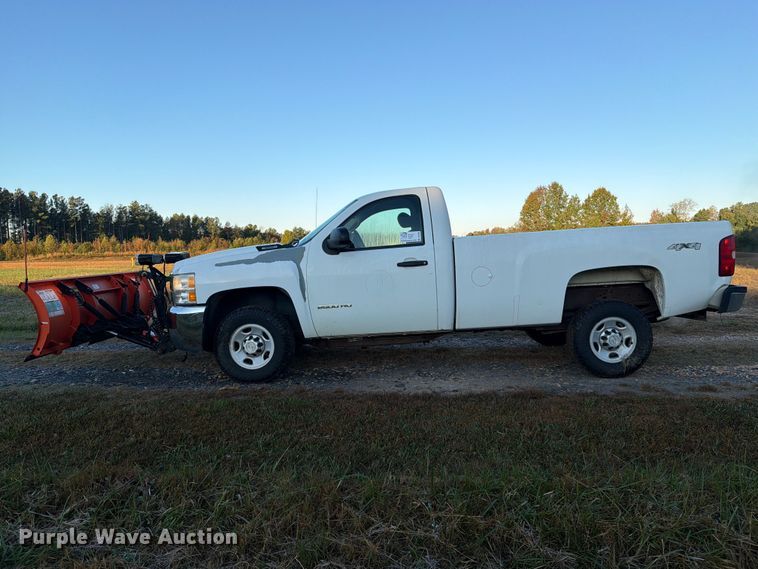 image for item DT2954 2010 Chevrolet Silverado 2500HD pickup truck