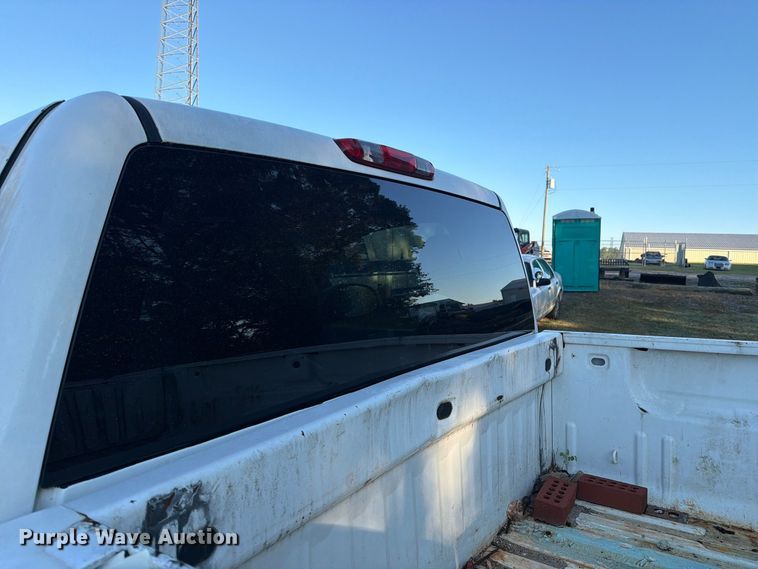 image for item DT2954 2010 Chevrolet Silverado 2500HD pickup truck