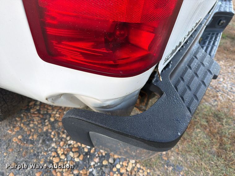 image for item DT2954 2010 Chevrolet Silverado 2500HD pickup truck