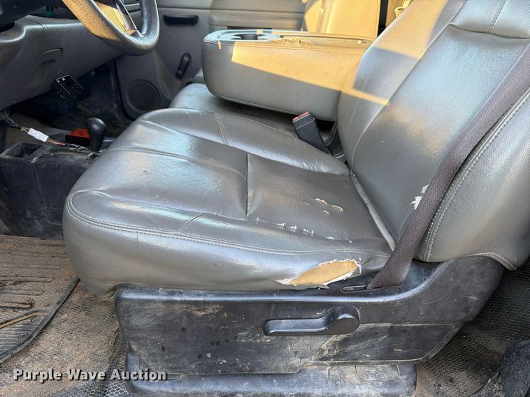 image for item DT2954 2010 Chevrolet Silverado 2500HD pickup truck
