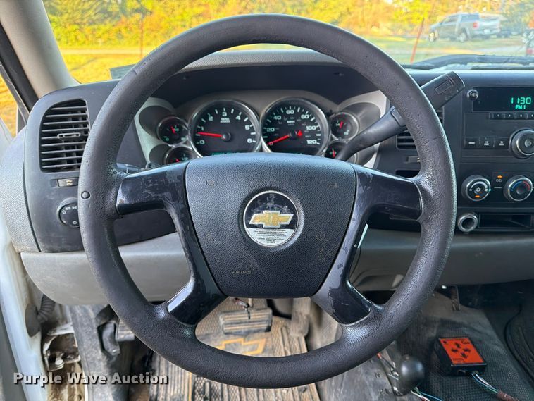 image for item DT2954 2010 Chevrolet Silverado 2500HD pickup truck