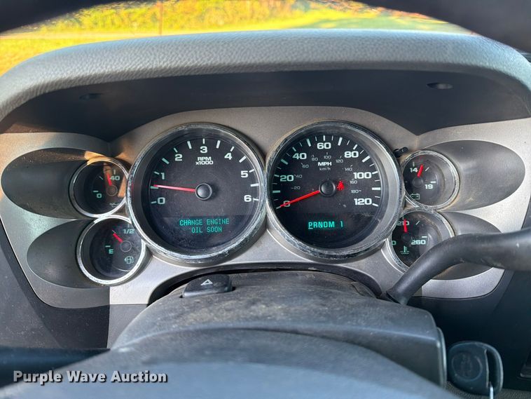 image for item DT2954 2010 Chevrolet Silverado 2500HD pickup truck