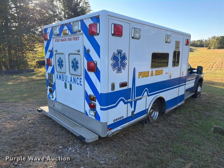 image for item DT2968 2009 Ford F450 ambulance