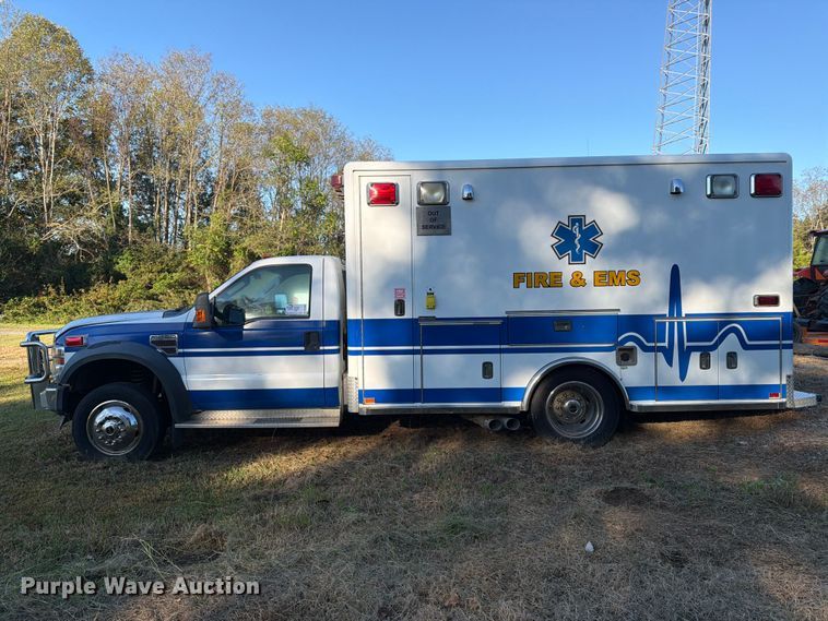 image for item DT2968 2009 Ford F450 ambulance