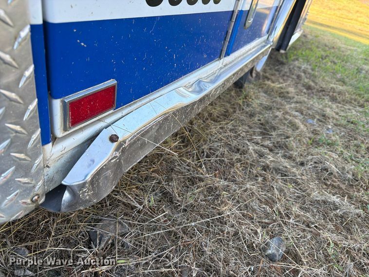 image for item DT2968 2009 Ford F450 ambulance
