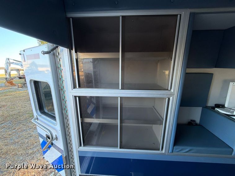 image for item DT2968 2009 Ford F450 ambulance