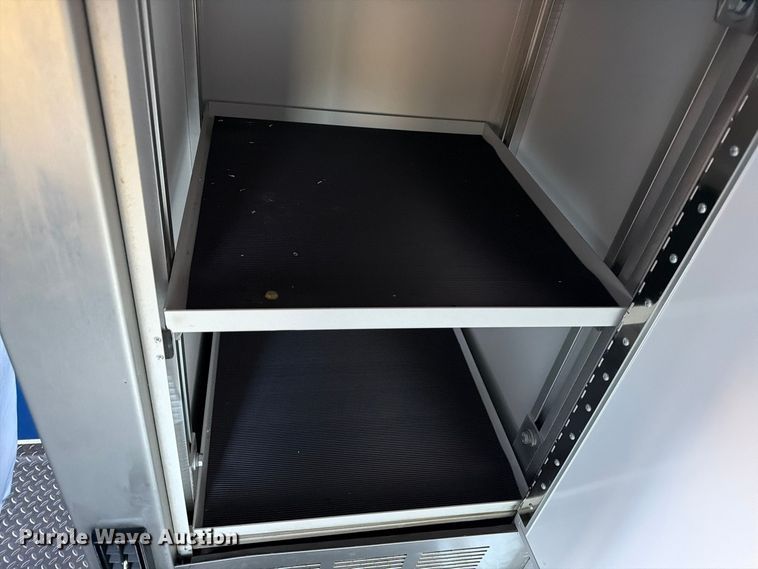 image for item DT2968 2009 Ford F450 ambulance