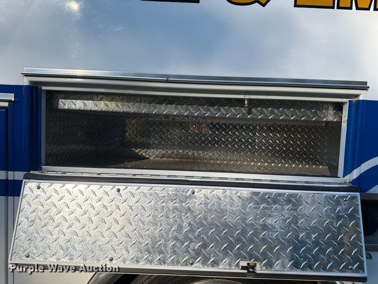 image for item DT2968 2009 Ford F450 ambulance