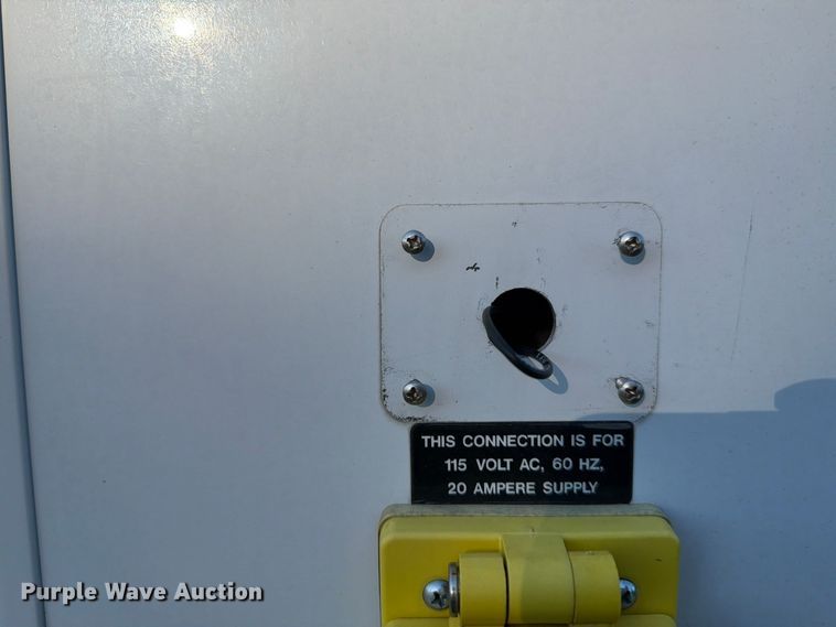 image for item DT2968 2009 Ford F450 ambulance