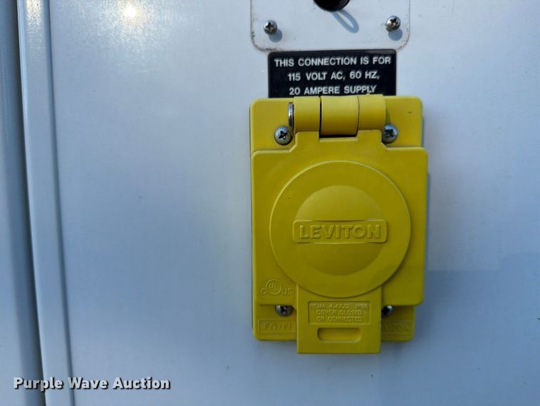 image for item DT2968 2009 Ford F450 ambulance