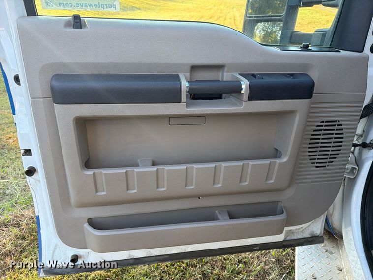 image for item DT2968 2009 Ford F450 ambulance