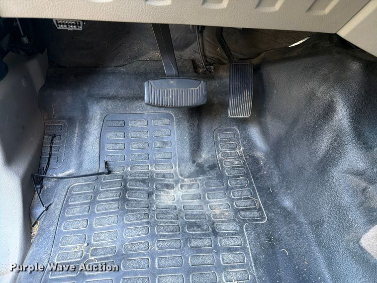 image for item DT2968 2009 Ford F450 ambulance