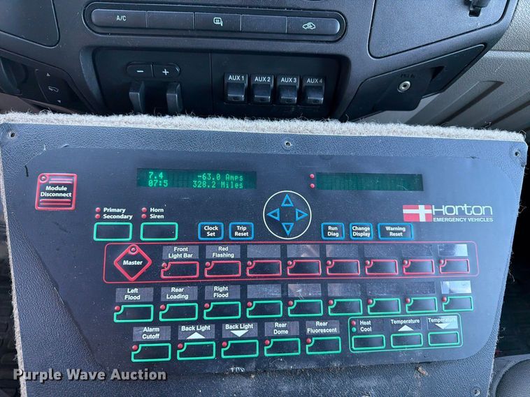 image for item DT2968 2009 Ford F450 ambulance