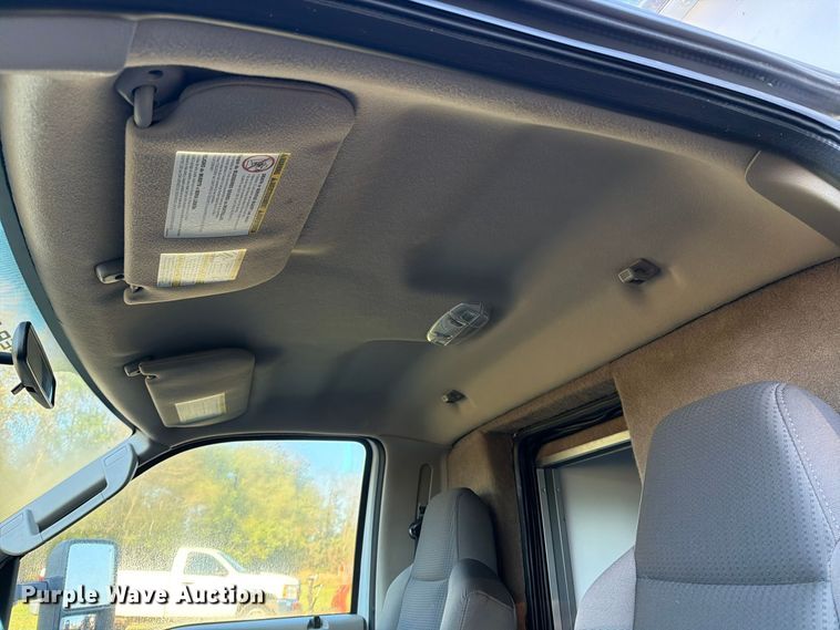 image for item DT2968 2009 Ford F450 ambulance