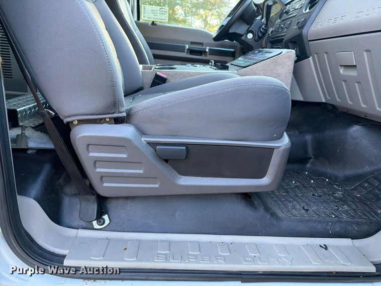 image for item DT2968 2009 Ford F450 ambulance