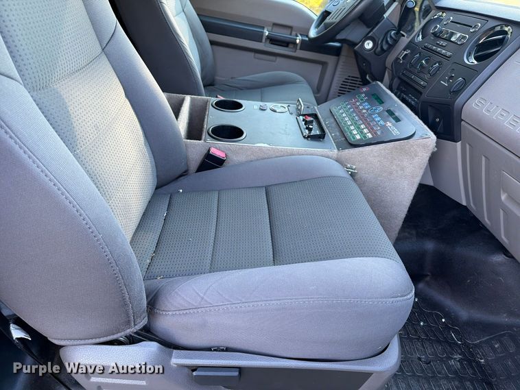 image for item DT2968 2009 Ford F450 ambulance