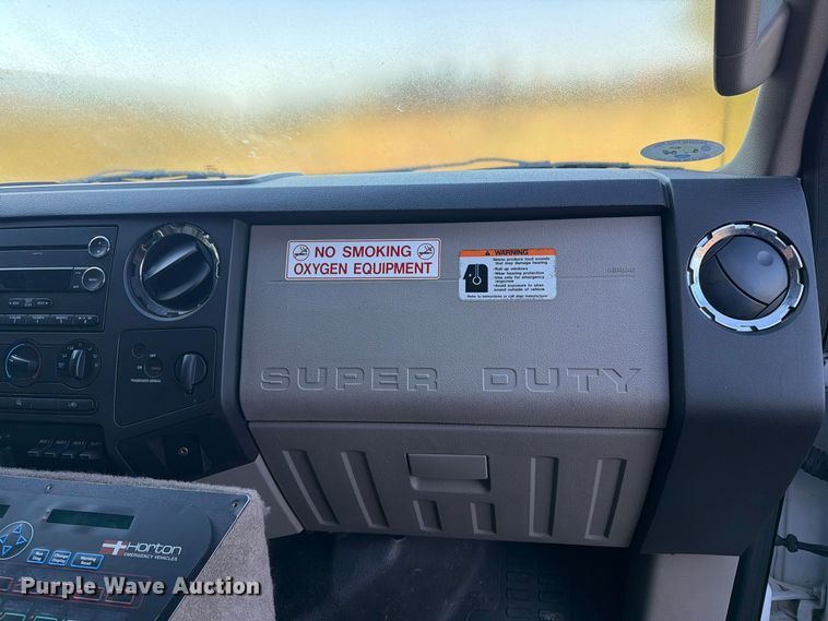 image for item DT2968 2009 Ford F450 ambulance