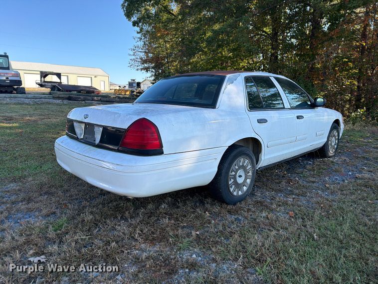 image for item DT2969 2003 Ford Crown Victoria Police Interceptor 