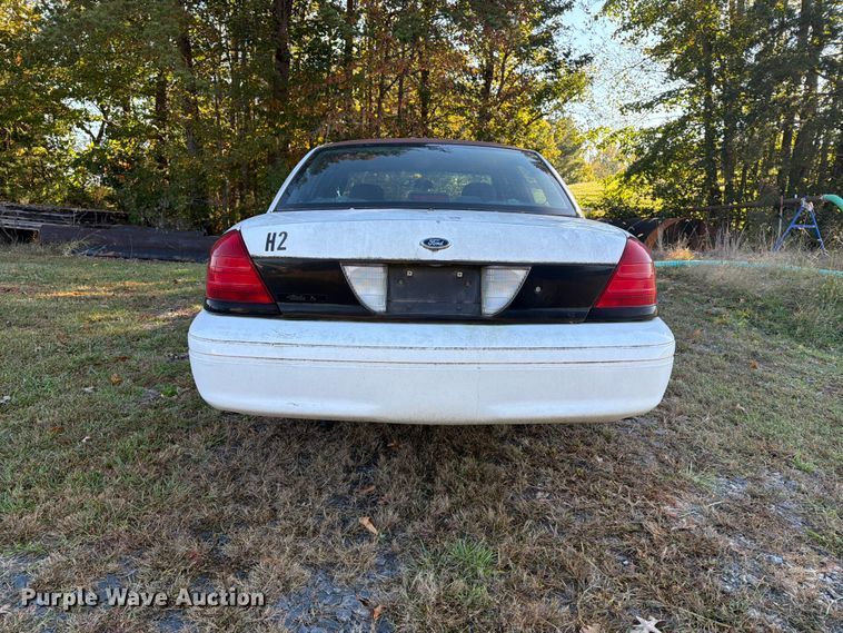 image for item DT2969 2003 Ford Crown Victoria Police Interceptor 